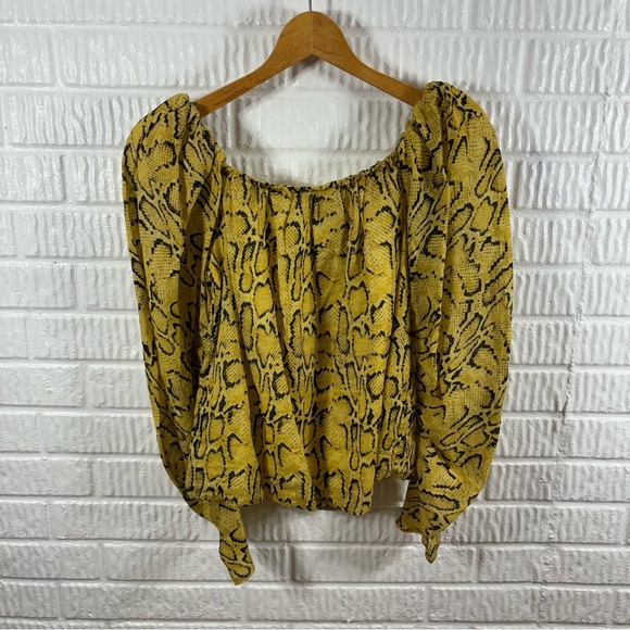 FRAME Off-The-Shoulder Billow Top Python Medium NWT - Picture 3 of 6
